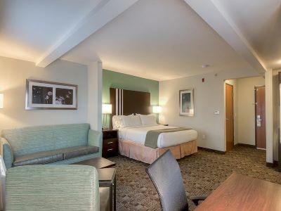 Express & By Ihg