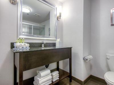 Express & By Ihg 2* Carlsbad