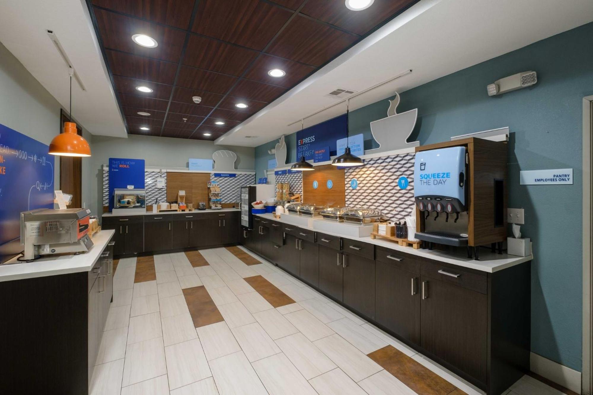 Express & By Ihg Hotel Carlsbad