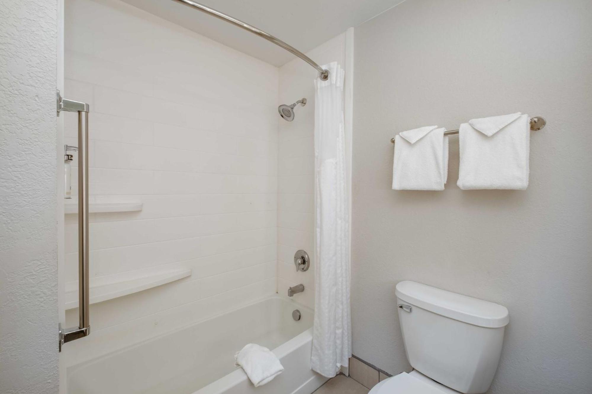 Express & By Ihg Hotel Carlsbad